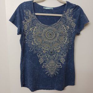 Maurices Blue Distressed Mandala Top Size Medium